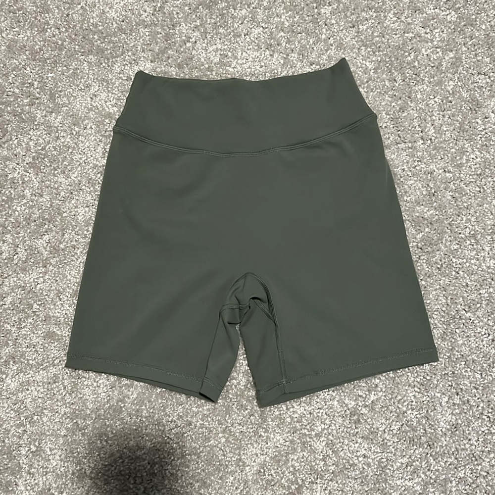 Sierra Short : 6"